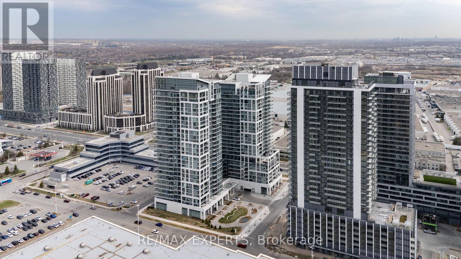 1822 - 9000 JANE STREET, Vaughan, Ontario