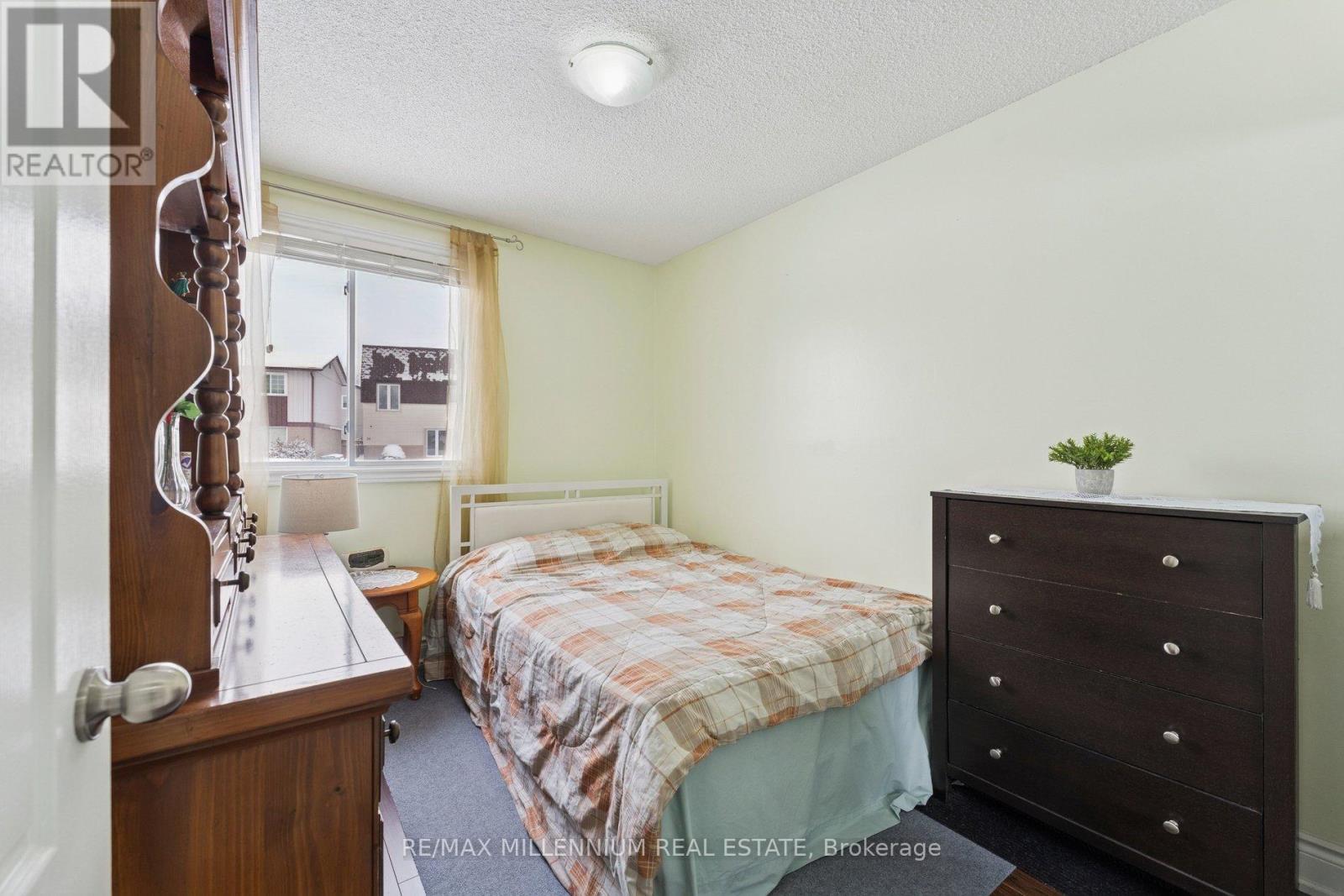 17 Haley Court, Brampton, Ontario  L6S 1N6 - Photo 21 - W12763958