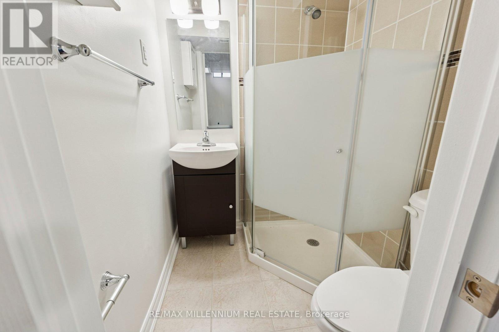 17 Haley Court, Brampton, Ontario  L6S 1N6 - Photo 28 - W12763958