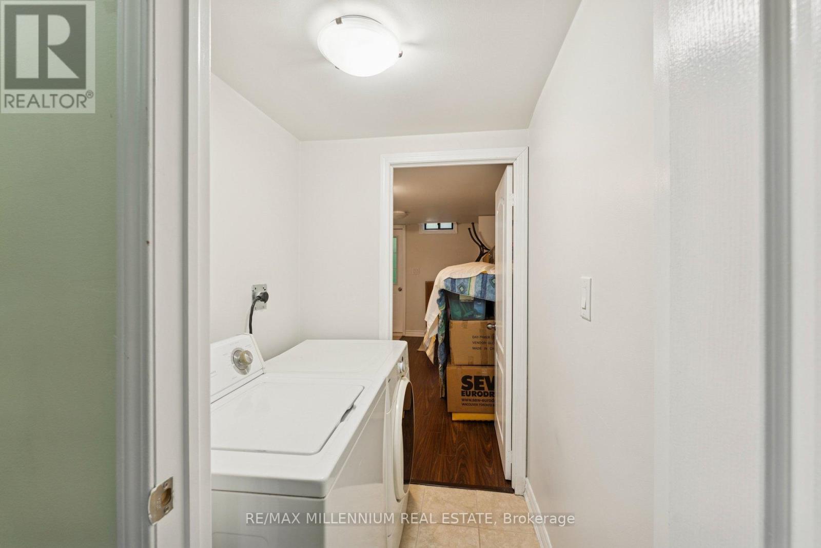 17 Haley Court, Brampton, Ontario  L6S 1N6 - Photo 38 - W12763958