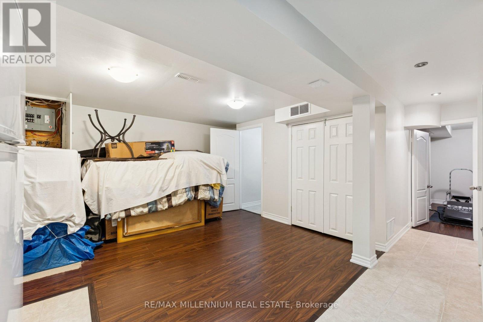 17 Haley Court, Brampton, Ontario  L6S 1N6 - Photo 40 - W12763958