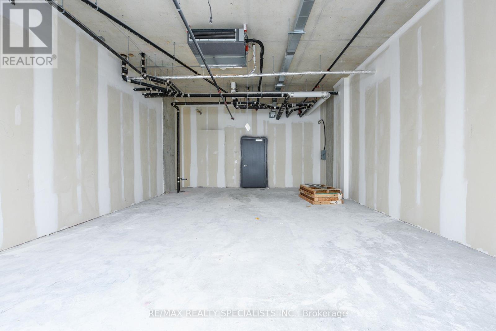 425 - 600 Dixon Road W, Toronto, Ontario  M9W 1J1 - Photo 25 - W12768574