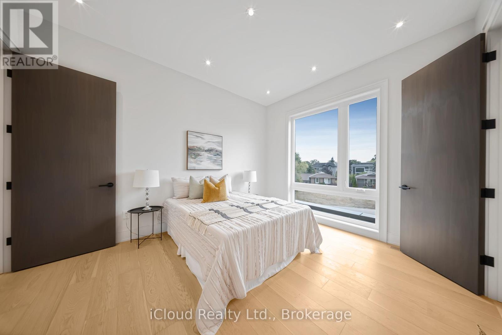 1374 Tansley Drive, Oakville, Ontario  L6L 2N4 - Photo 20 - W12768750