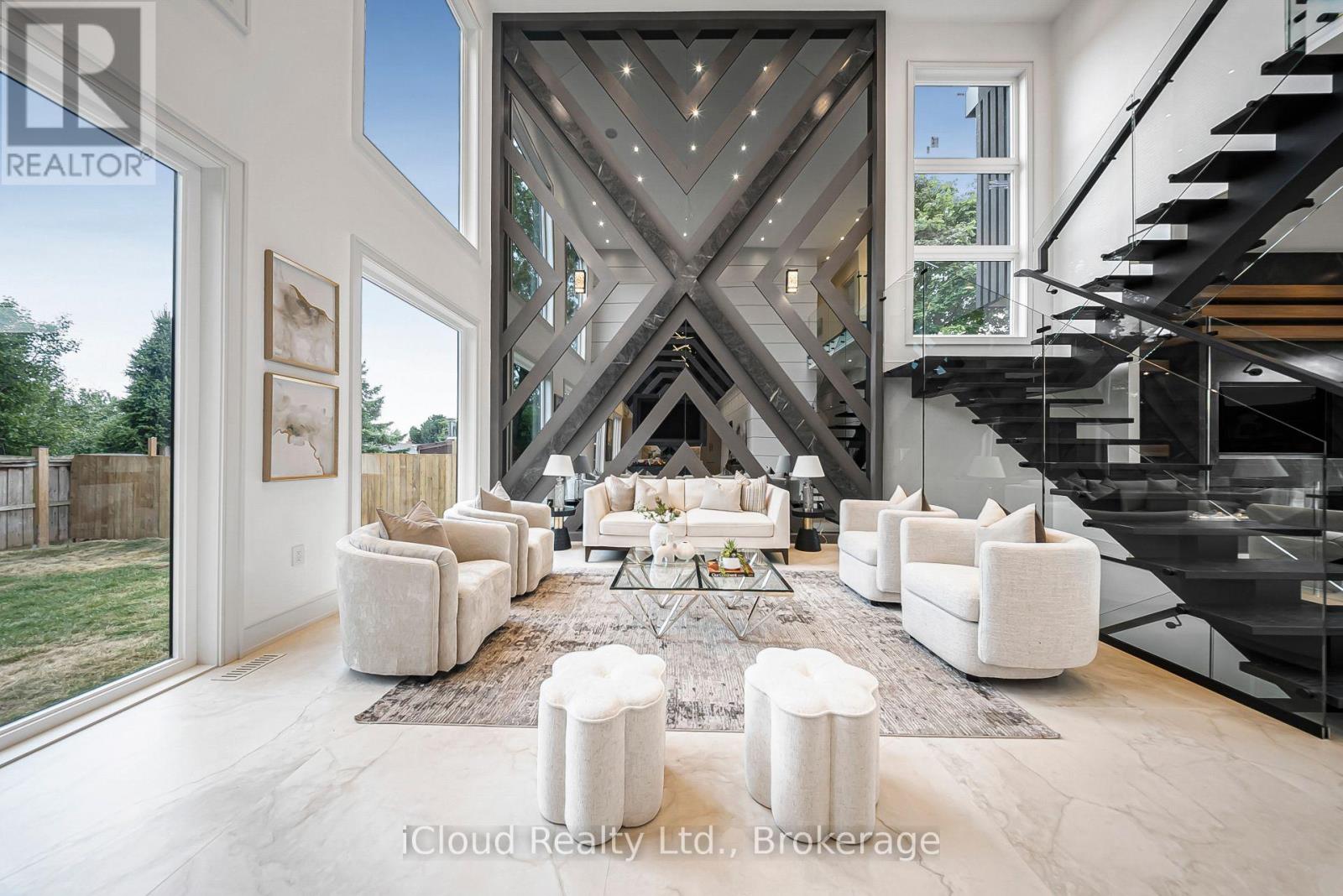 1374 Tansley Drive, Oakville, Ontario  L6L 2N4 - Photo 3 - W12768750