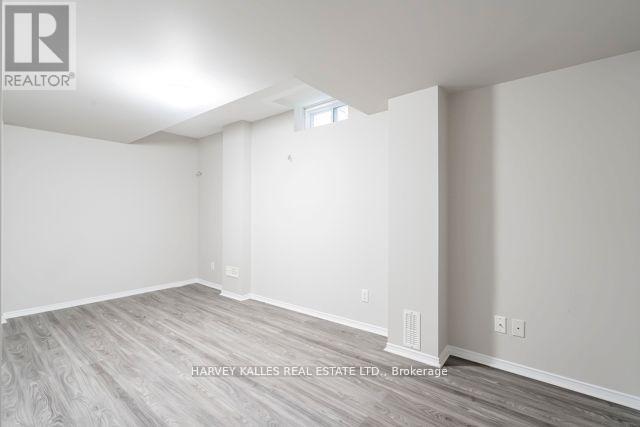 3886 Skyview Street, Mississauga, Ontario  L5M 8A4 - Photo 35 - W12768754