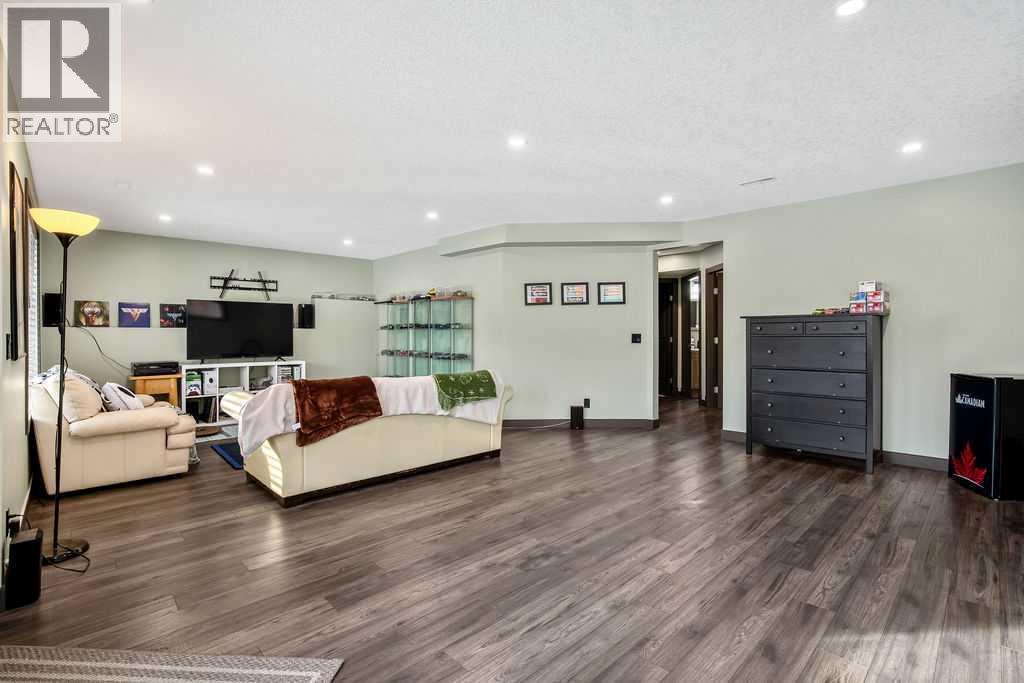 6 Westmount Circle, Okotoks, Alberta  T1S 0B4 - Photo 38 - A2282179