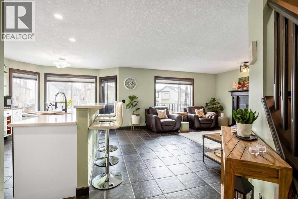 6 Westmount Circle, Okotoks, Alberta  T1S 0B4 - Photo 10 - A2282179