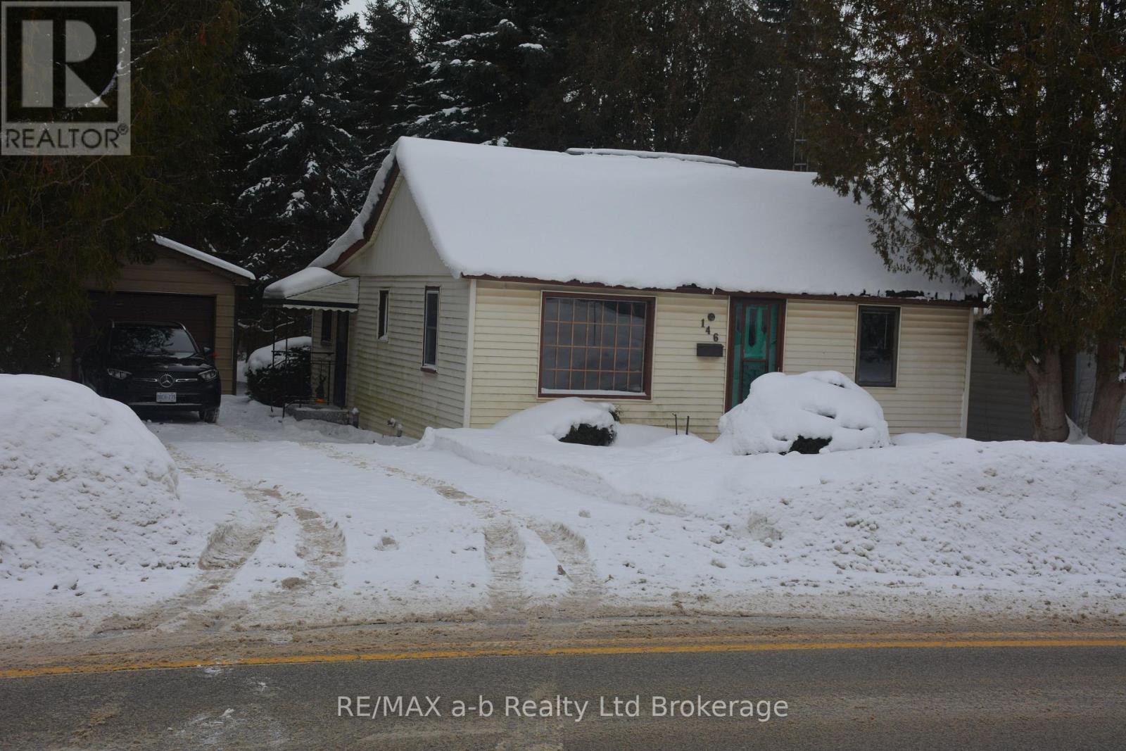 146 Whiting Street, Ingersoll, Ontario  N5C 3B3 - Photo 2 - X12768778
