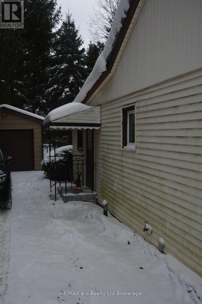 146 Whiting Street, Ingersoll, Ontario  N5C 3B3 - Photo 4 - X12768778