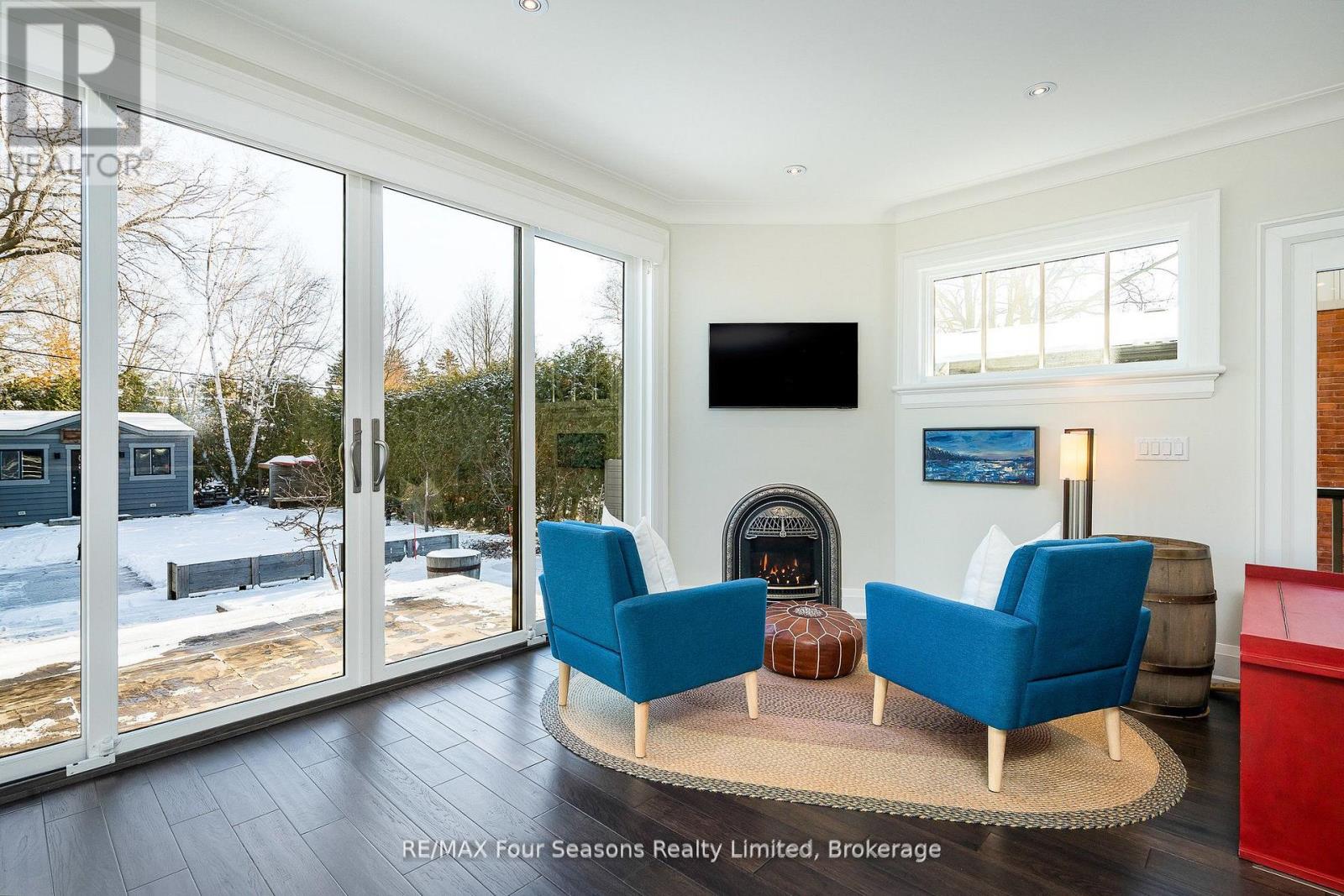 213 Birch Street, Collingwood, Ontario  L9Y 2V5 - Photo 9 - S12768806