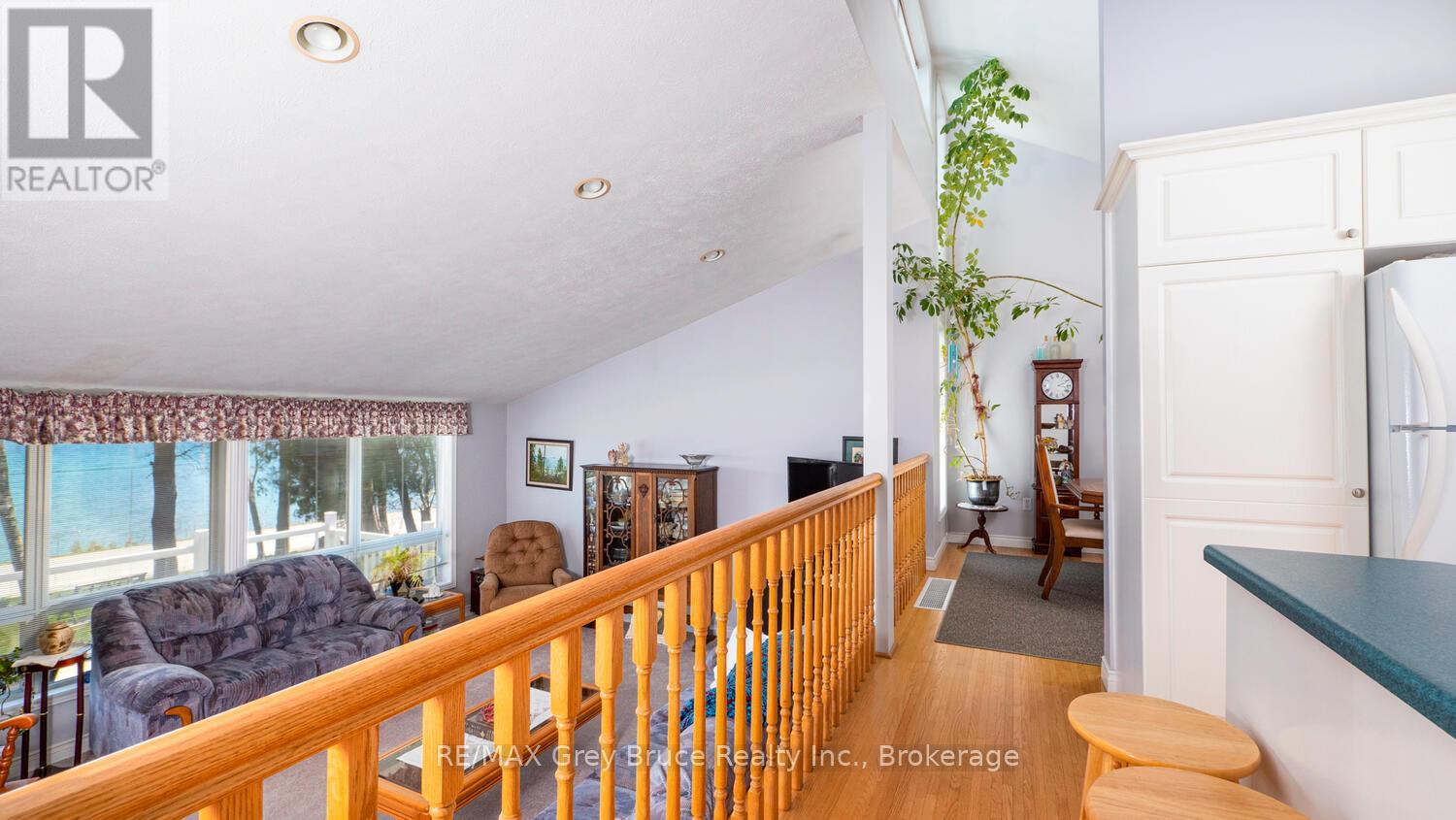 172 Bruce Road 9, South Bruce Peninsula, Ontario  N0H 2T0 - Photo 11 - X12768808