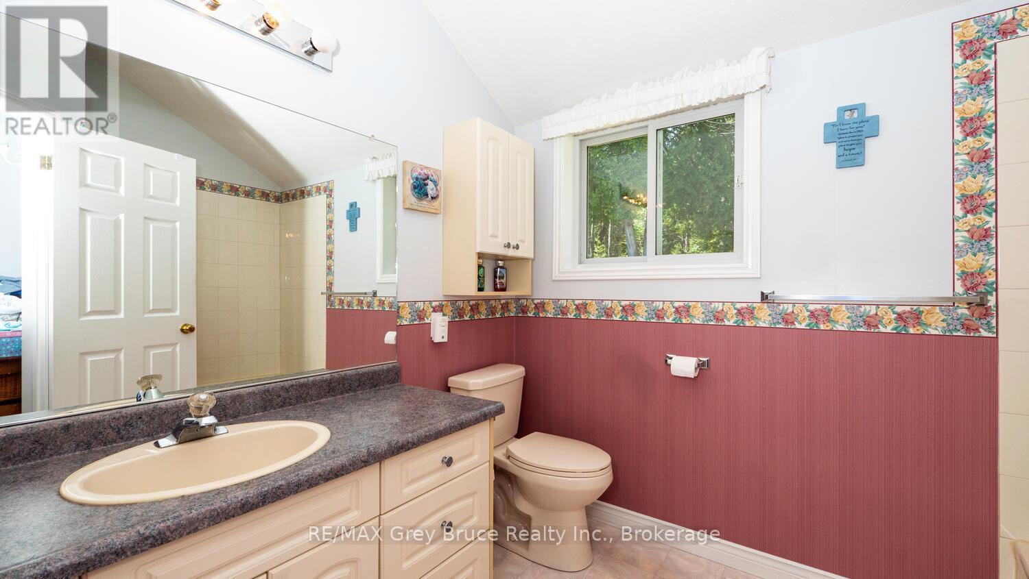 172 Bruce Road 9, South Bruce Peninsula, Ontario  N0H 2T0 - Photo 25 - X12768808