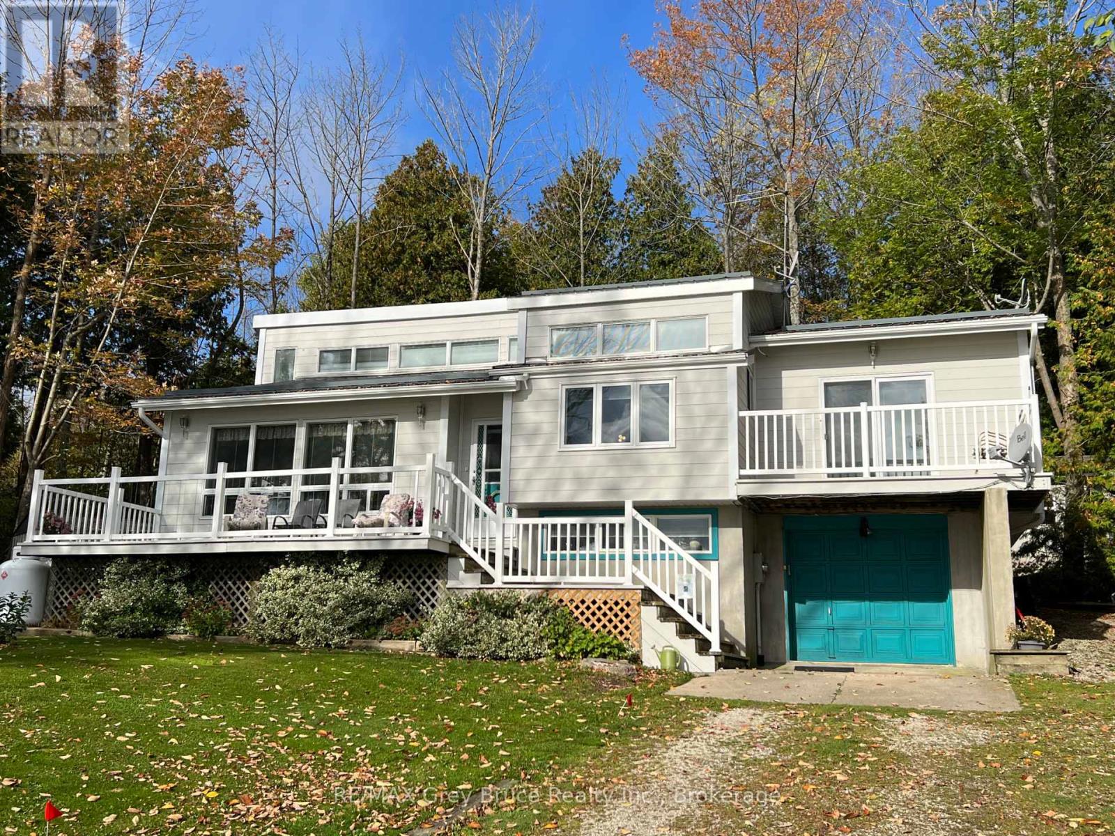 172 Bruce Road 9, South Bruce Peninsula, Ontario  N0H 2T0 - Photo 6 - X12768808