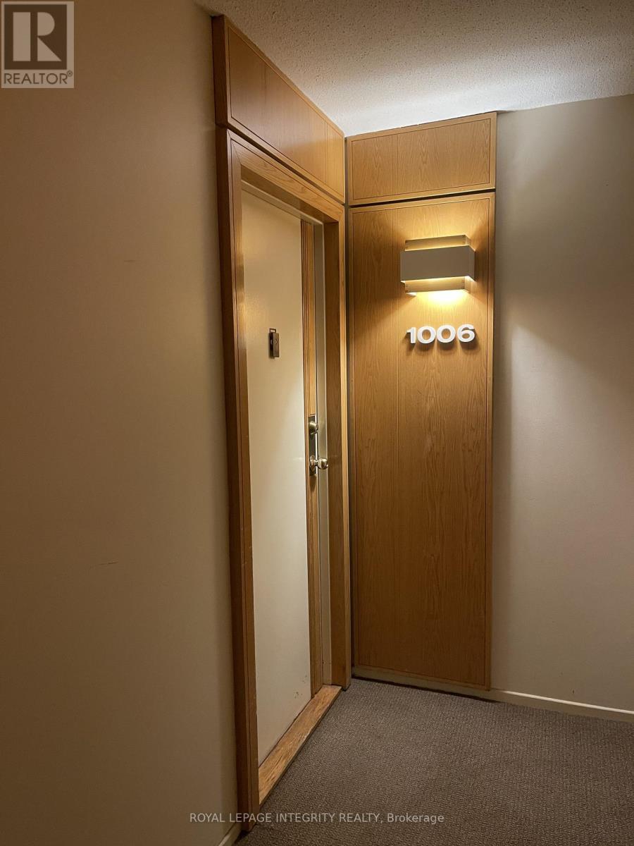 1006 - 71 Somerset Street W, Ottawa, Ontario  K2P 2G2 - Photo 6 - X12768844