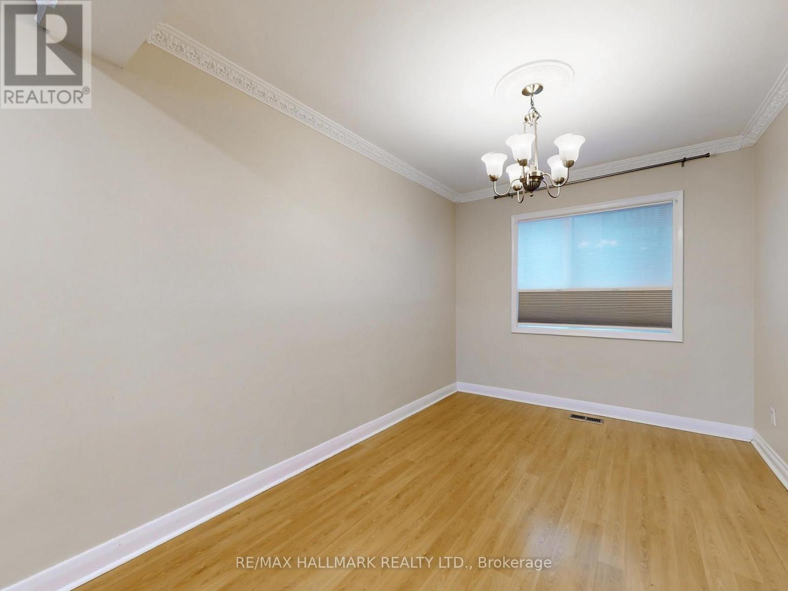 142 Barber Greene Road, Toronto, Ontario  M3C 2A6 - Photo 10 - C12663072