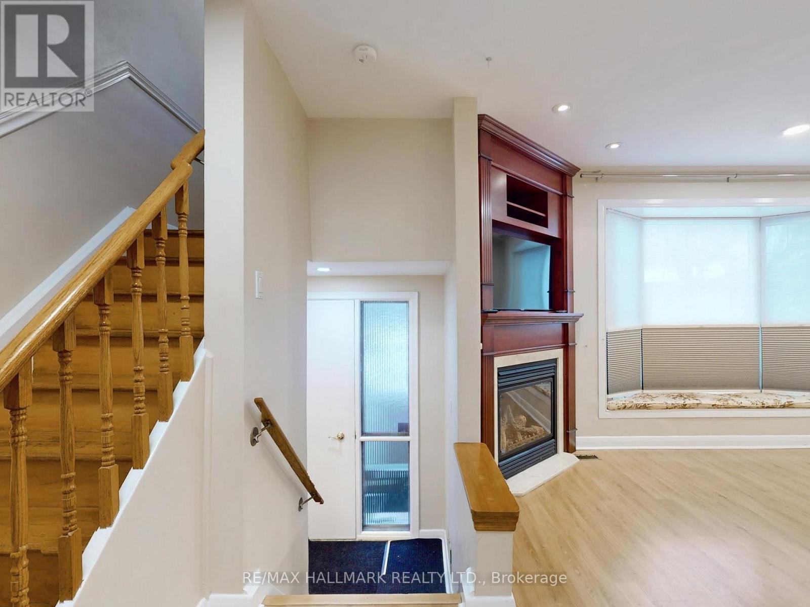 142 Barber Greene Road, Toronto, Ontario  M3C 2A6 - Photo 20 - C12663072