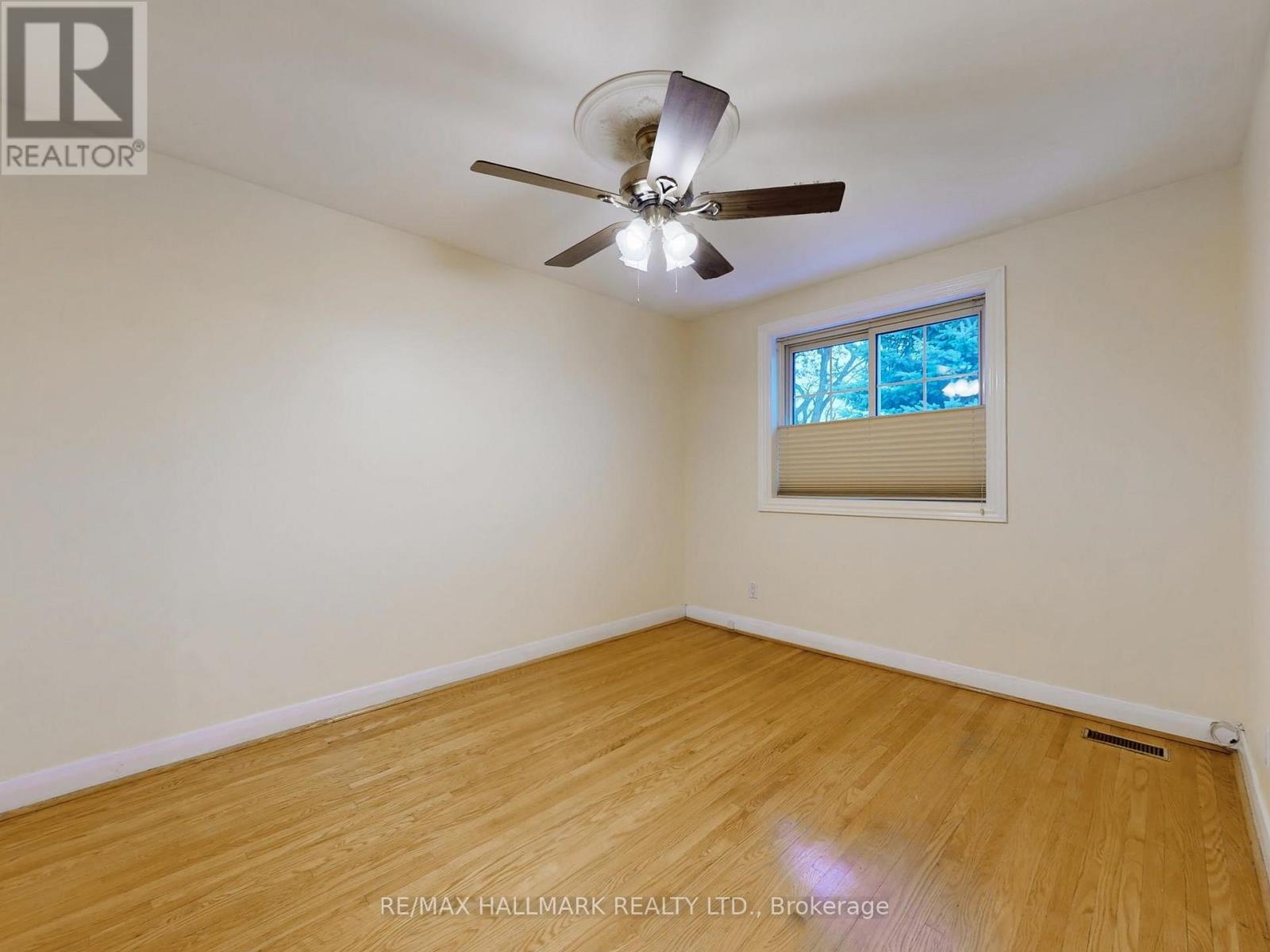 142 Barber Greene Road, Toronto, Ontario  M3C 2A6 - Photo 22 - C12663072