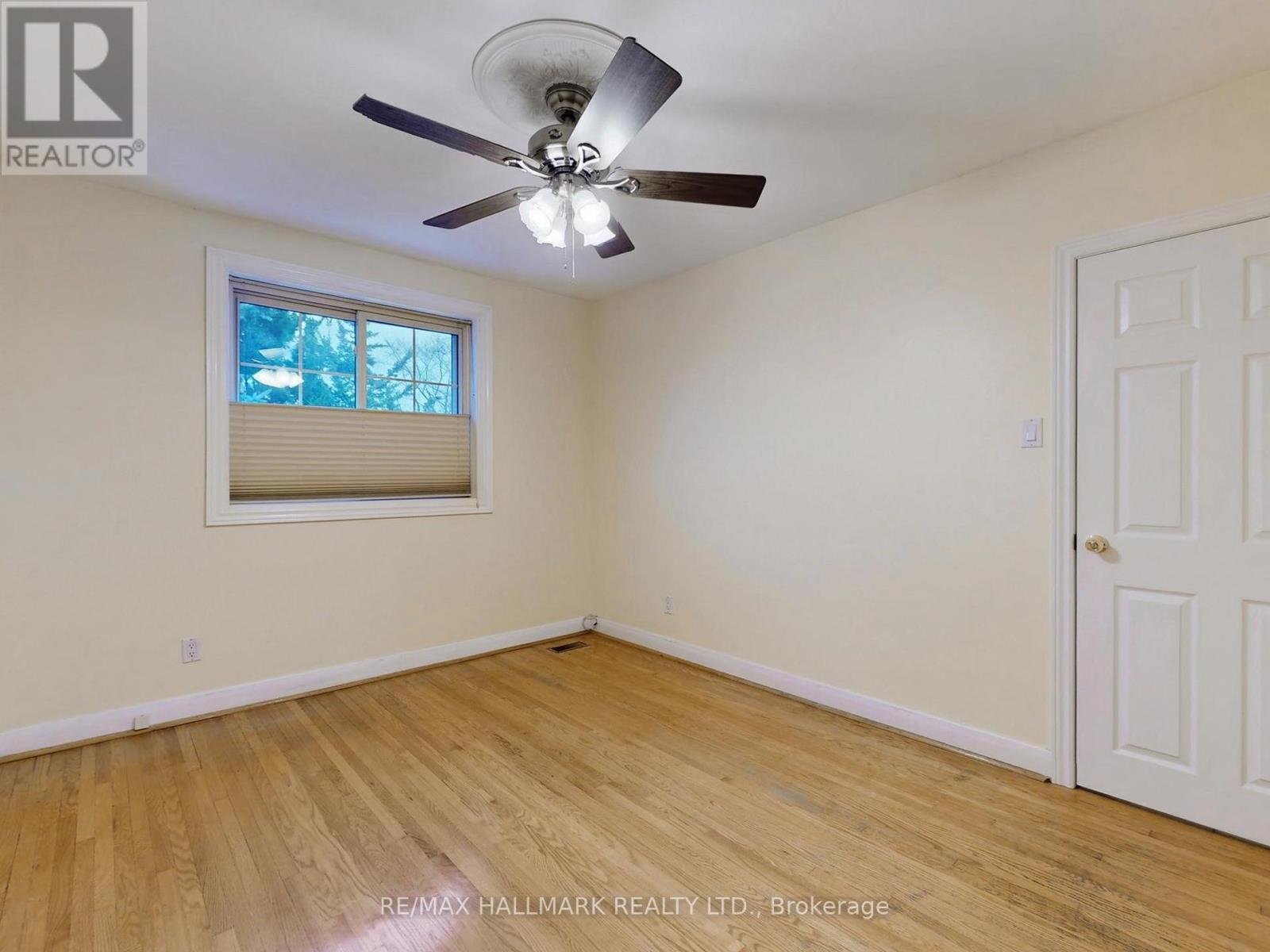 142 Barber Greene Road, Toronto, Ontario  M3C 2A6 - Photo 23 - C12663072