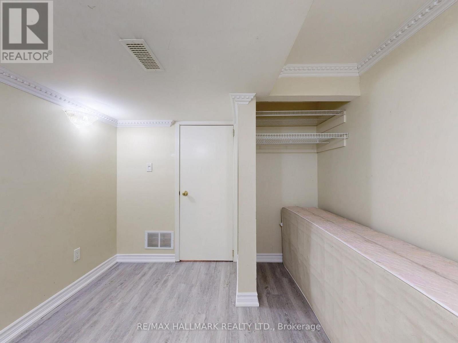 142 Barber Greene Road, Toronto, Ontario  M3C 2A6 - Photo 40 - C12663072