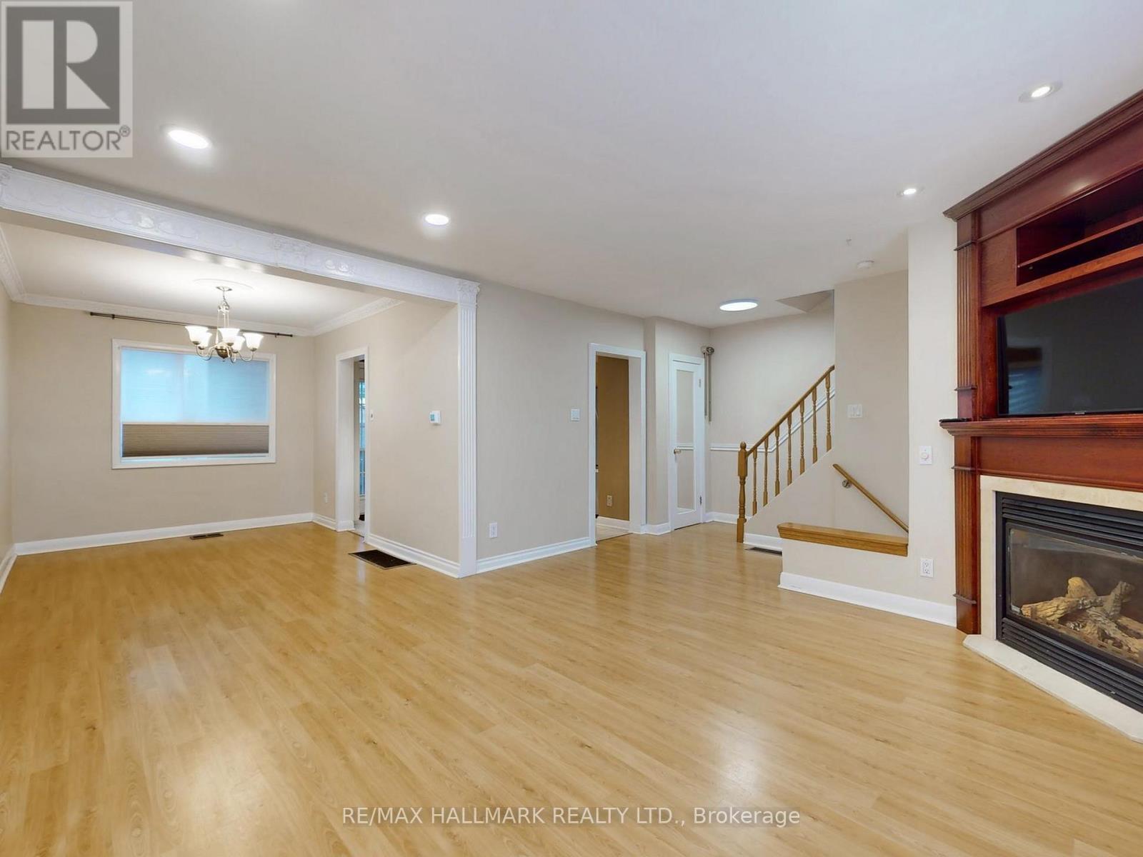 142 Barber Greene Road, Toronto, Ontario  M3C 2A6 - Photo 9 - C12663072