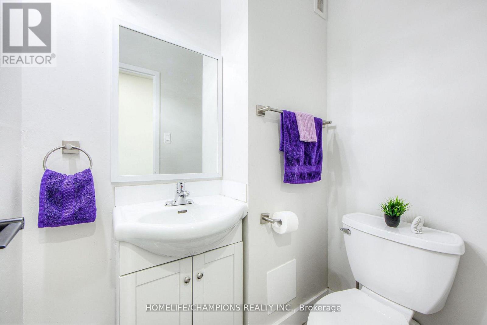 1210 - 100 Leeward Glenway, Toronto (Flemingdon Park), Ontario  M3C 2Z1 - Photo 14 - C12768848