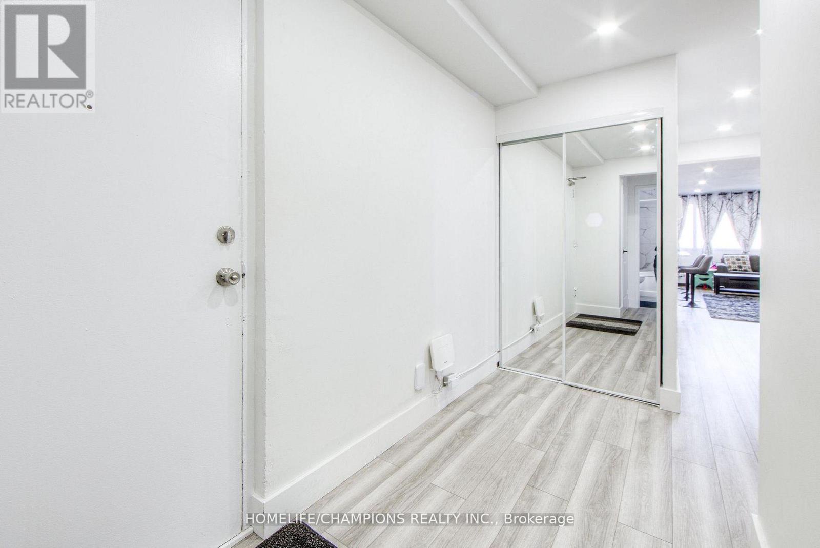 1210 - 100 Leeward Glenway, Toronto (Flemingdon Park), Ontario  M3C 2Z1 - Photo 9 - C12768848