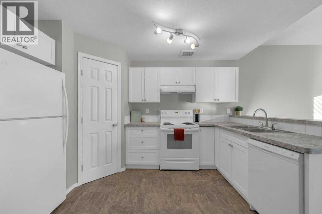 337 Addington Drive, Red Deer, Alberta  T4R 3H7 - Photo 10 - A2283493