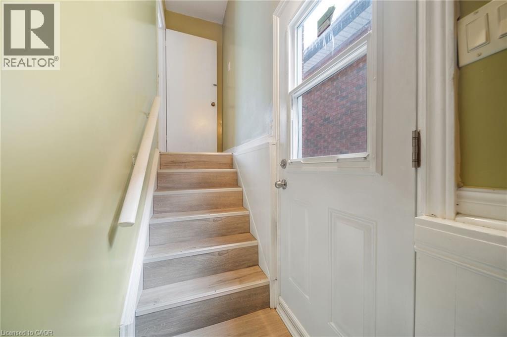 98 East 35th Street, Hamilton, Ontario  L8V 3Y1 - Photo 28 - 40802223