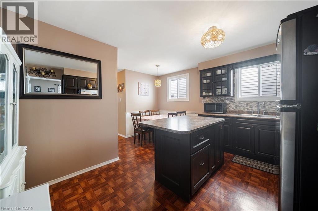 98 East 35th Street, Hamilton, Ontario  L8V 3Y1 - Photo 12 - 40802223