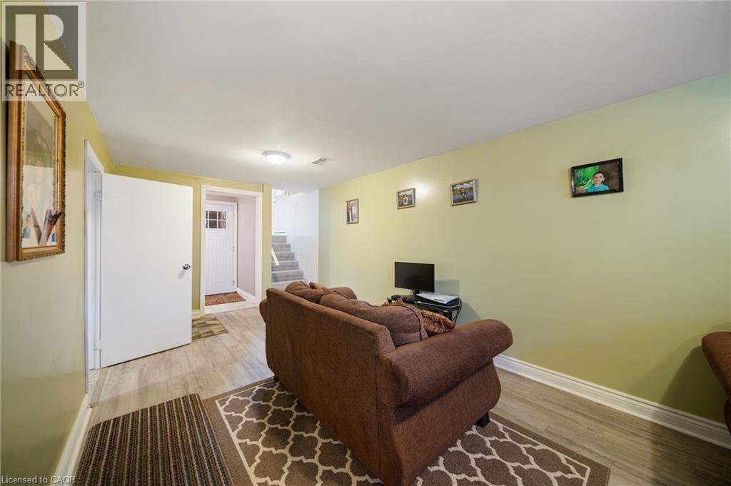 98 East 35th Street, Hamilton, Ontario  L8V 3Y1 - Photo 31 - 40802223