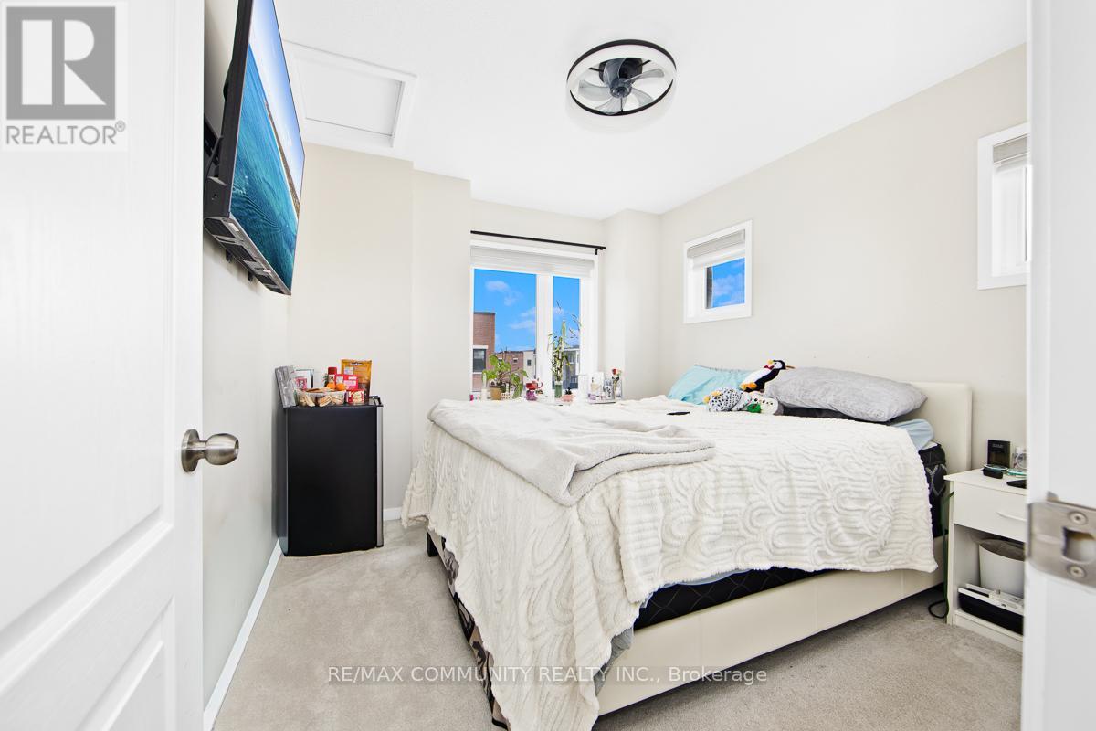 984 Kicking Horse Path, Oshawa (Mclaughlin), Ontario  L1J 0B4 - Photo 18 - E12768838