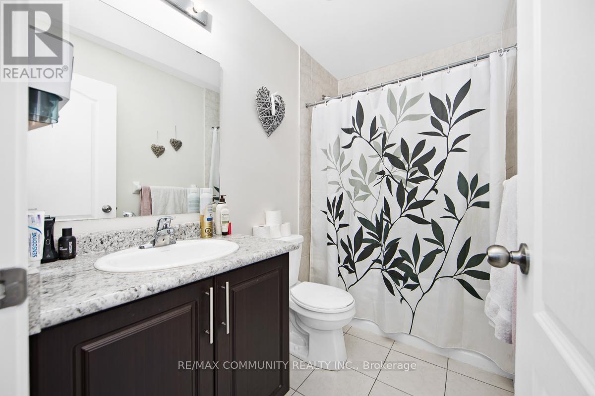 984 Kicking Horse Path, Oshawa (Mclaughlin), Ontario  L1J 0B4 - Photo 19 - E12768838