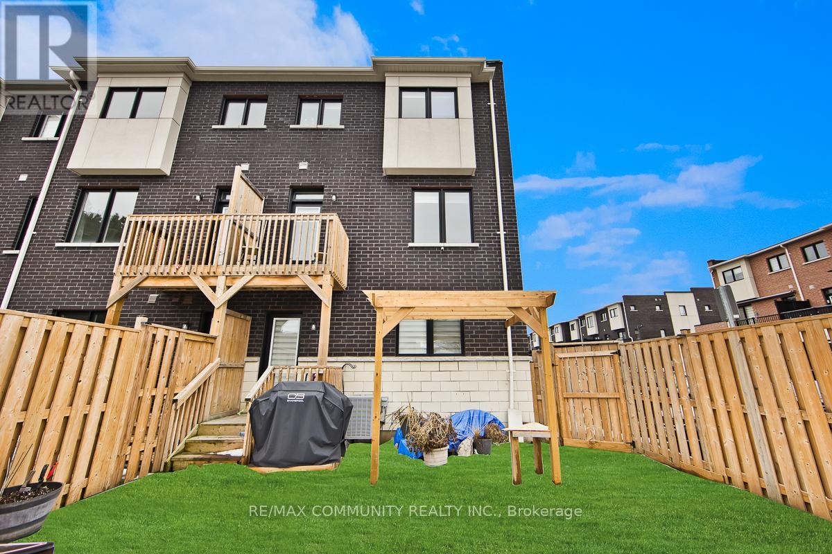 984 Kicking Horse Path, Oshawa (Mclaughlin), Ontario  L1J 0B4 - Photo 22 - E12768838