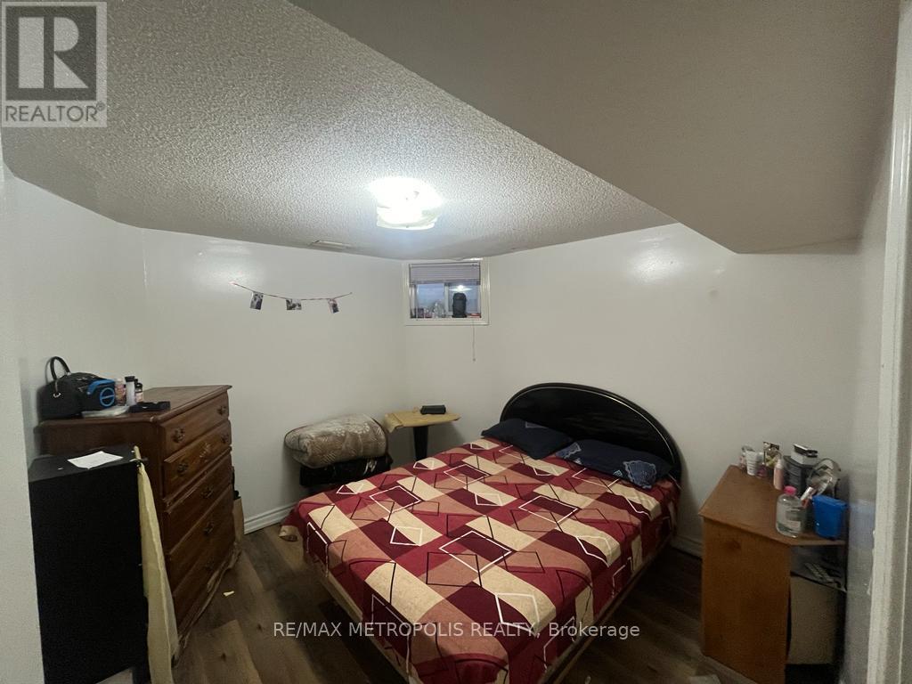 Basement 1 - 2 Mayflower Drive, Markham (Milliken Mills East), Ontario  L3S 4K1 - Photo 4 - N12768776