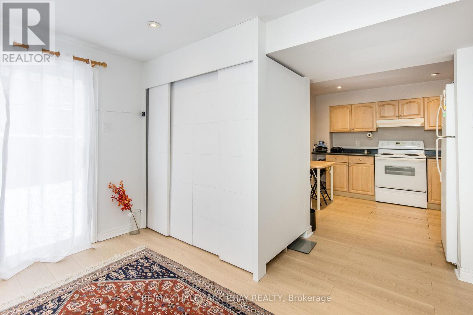 145 Millcliff Circle, Aurora (Aurora Grove), Ontario  L4G 7N8 - Photo 12 - N12768836