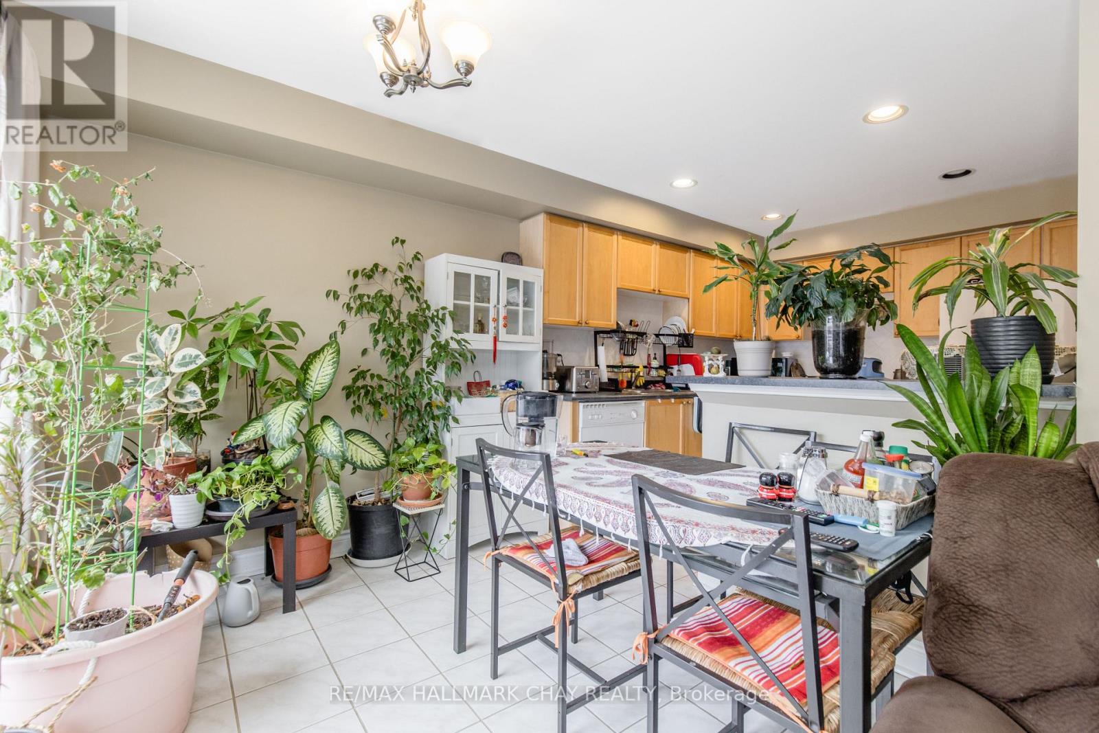 145 Millcliff Circle, Aurora (Aurora Grove), Ontario  L4G 7N8 - Photo 6 - N12768836