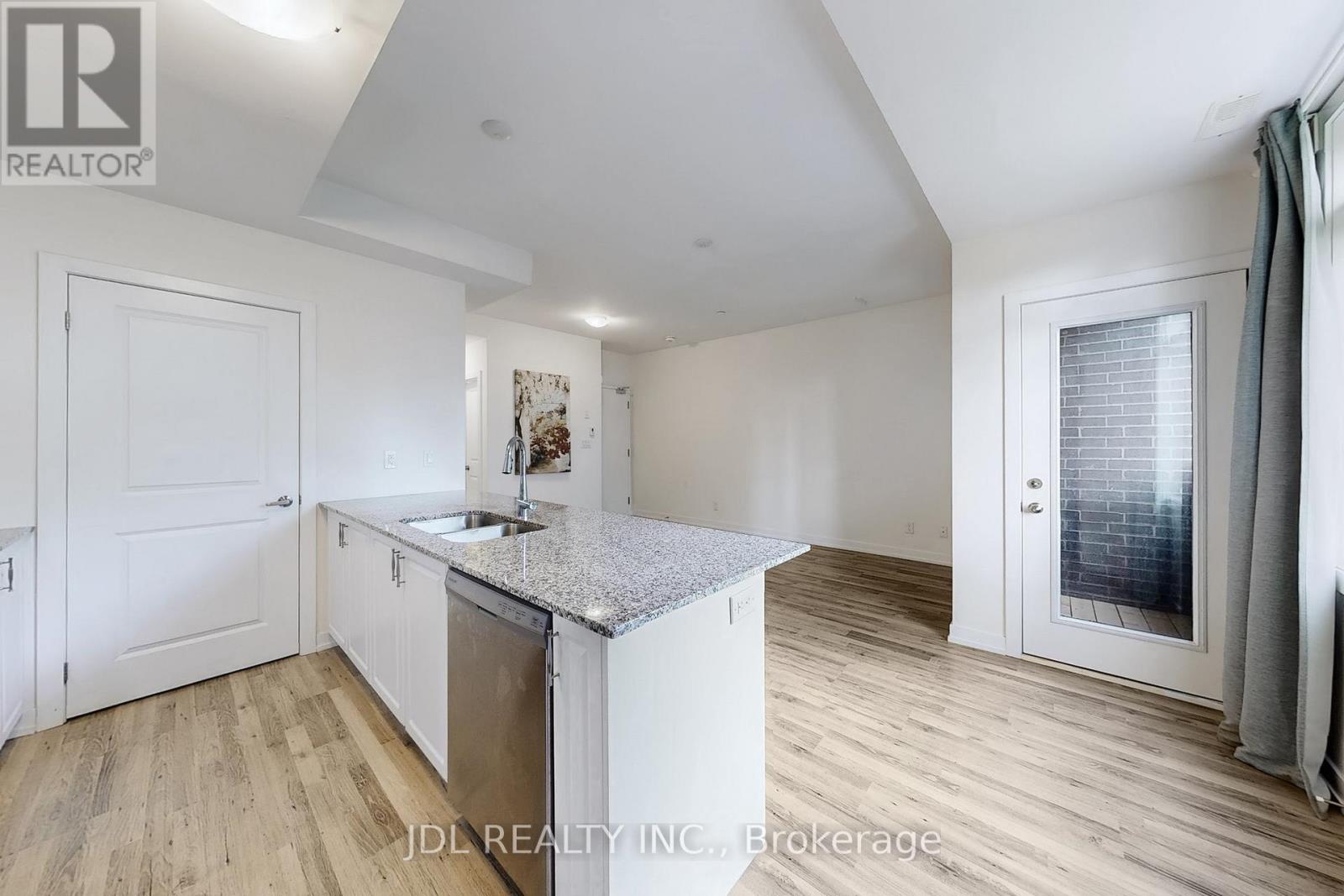 112 - 370 Red Maple Road, Richmond Hill (Langstaff), Ontario  L4C 6P5 - Photo 13 - N12768850