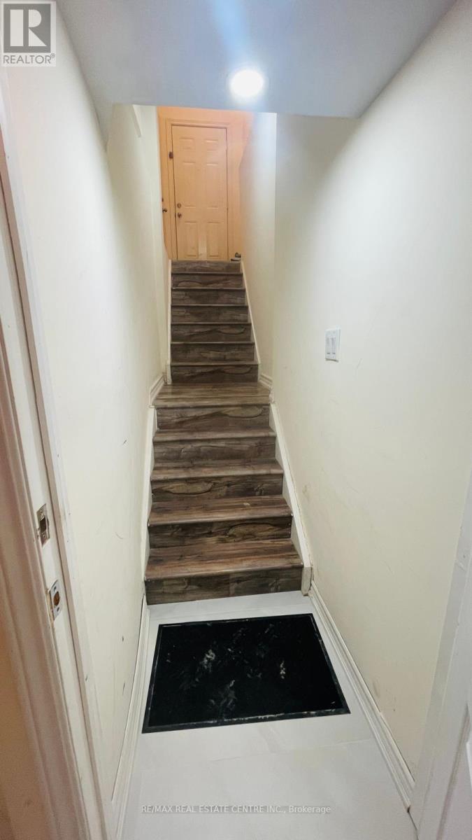 Basement - 15 Goderich Drive, Brampton, Ontario  L7A 5A7 - Photo 2 - W12701614