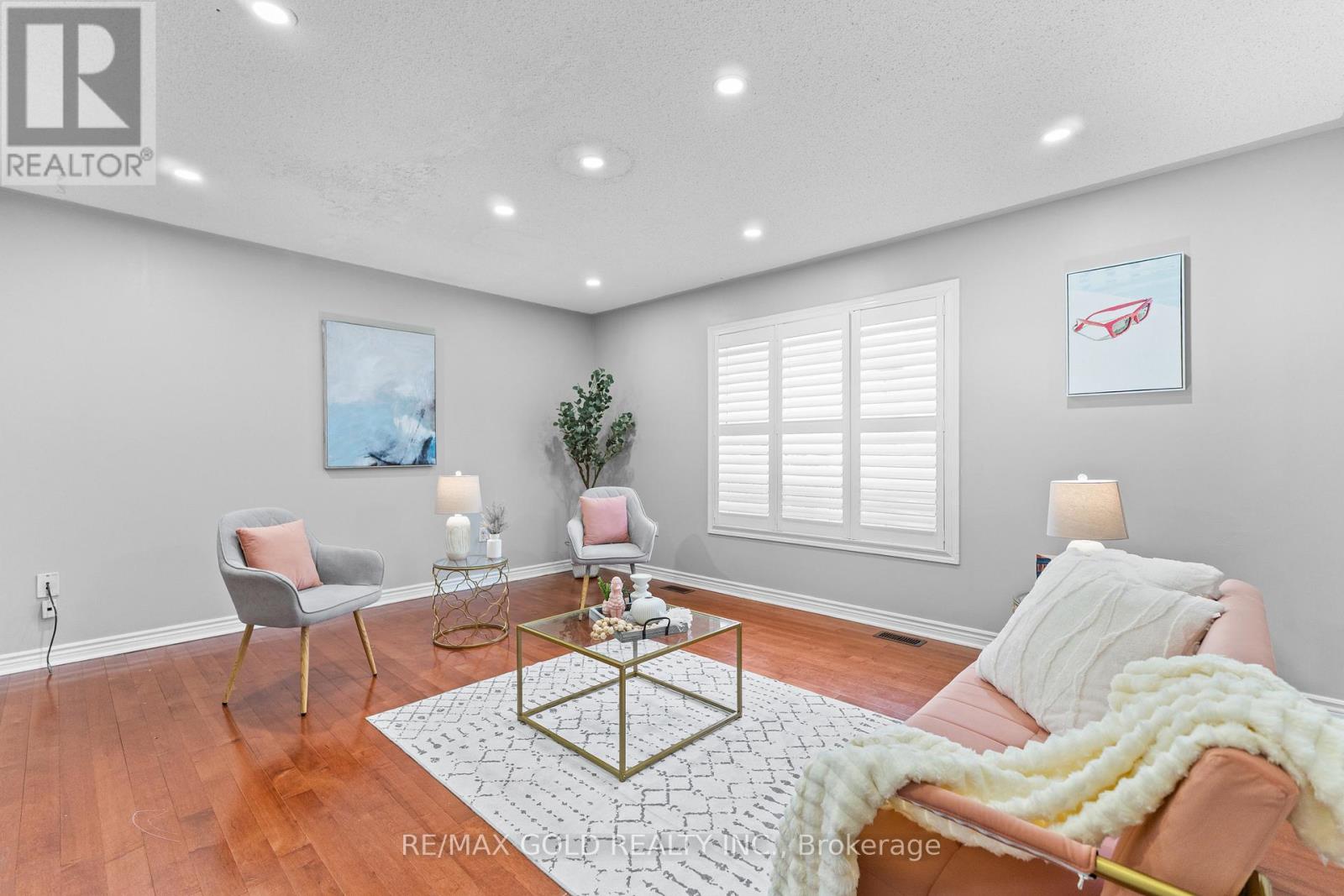 14 Gaspe Road, Brampton, Ontario  L6S 0A4 - Photo 13 - W12765342