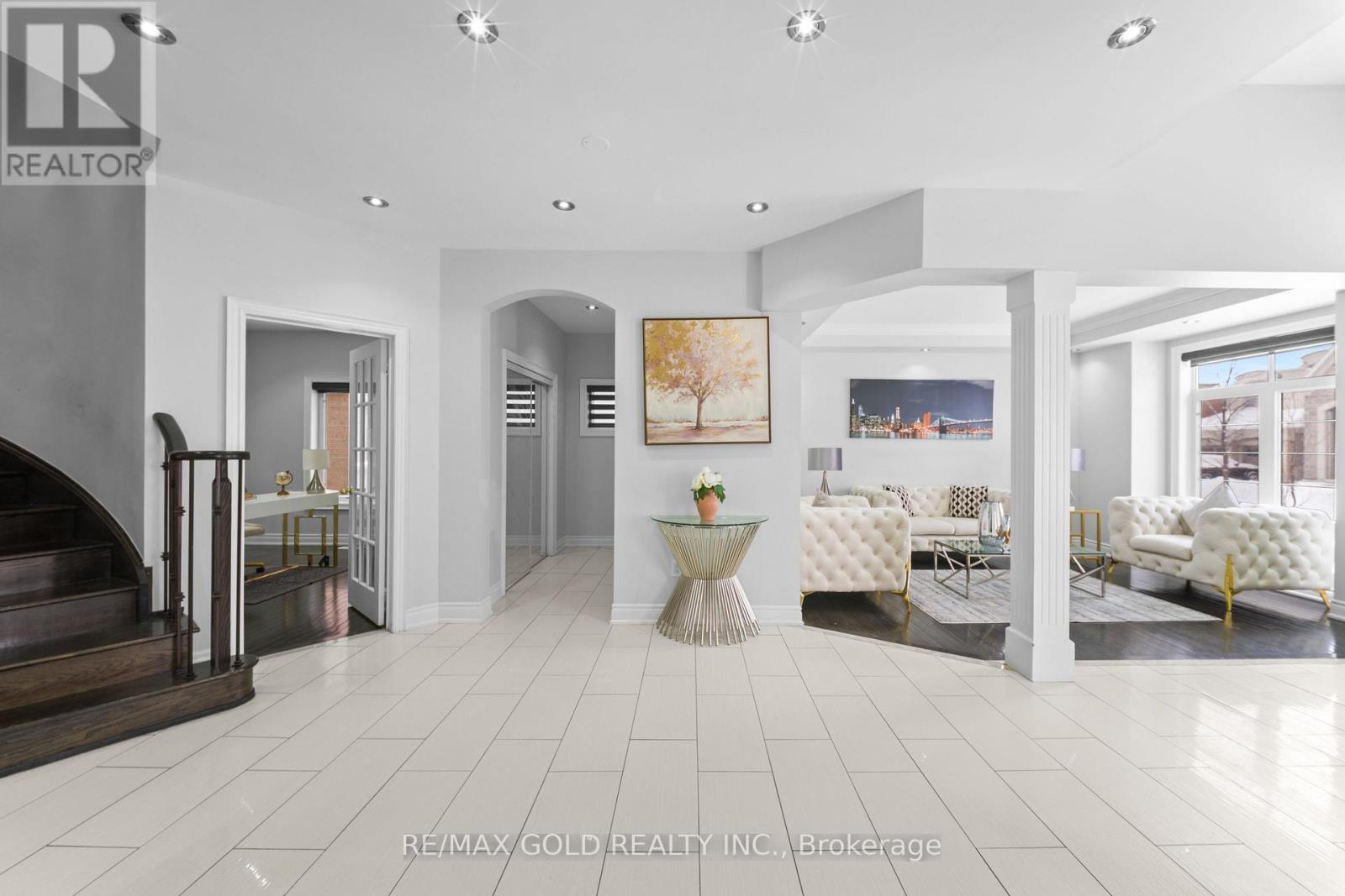 62 Bakersfield Road, Brampton (Vales Of Castlemore), Ontario  L6P 3Y5 - Photo 9 - W12766240