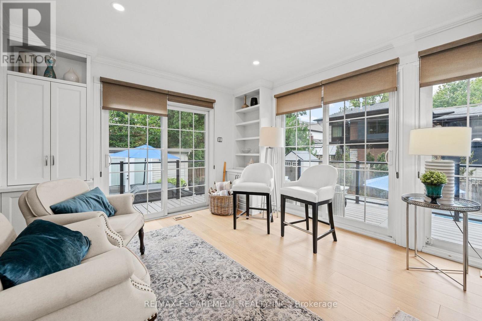 1390 Halifax Place, Burlington (Brant), Ontario  L7S 1J6 - Photo 16 - W12768764