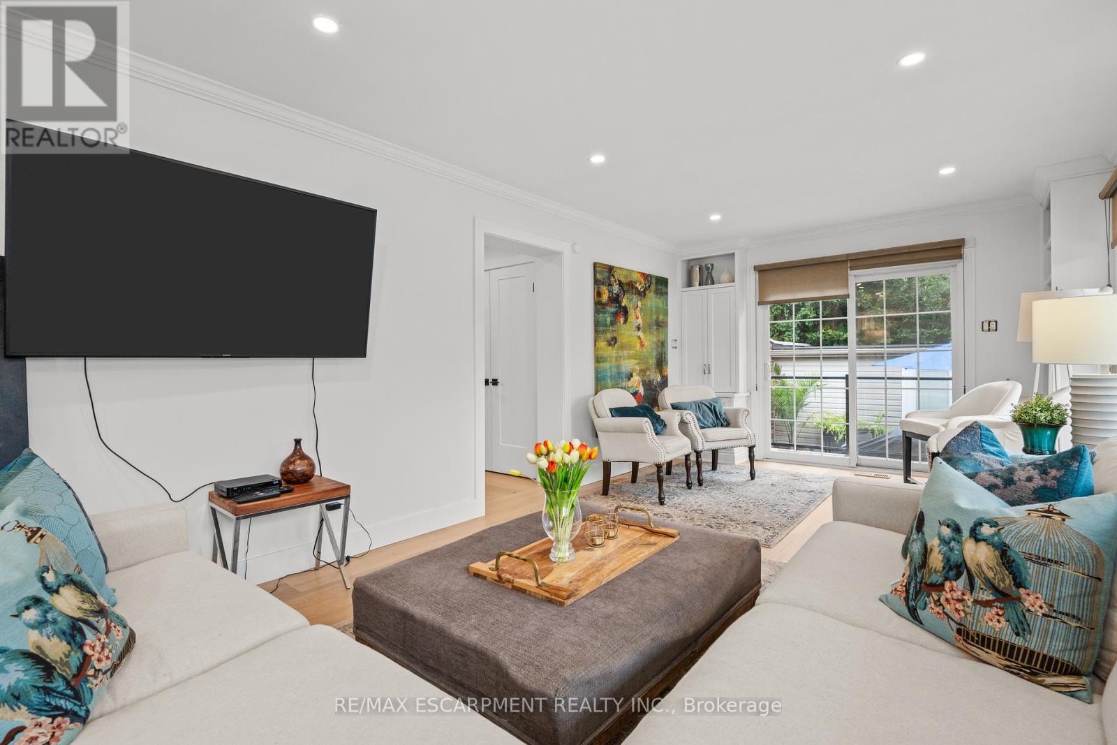 1390 Halifax Place, Burlington (Brant), Ontario  L7S 1J6 - Photo 18 - W12768764