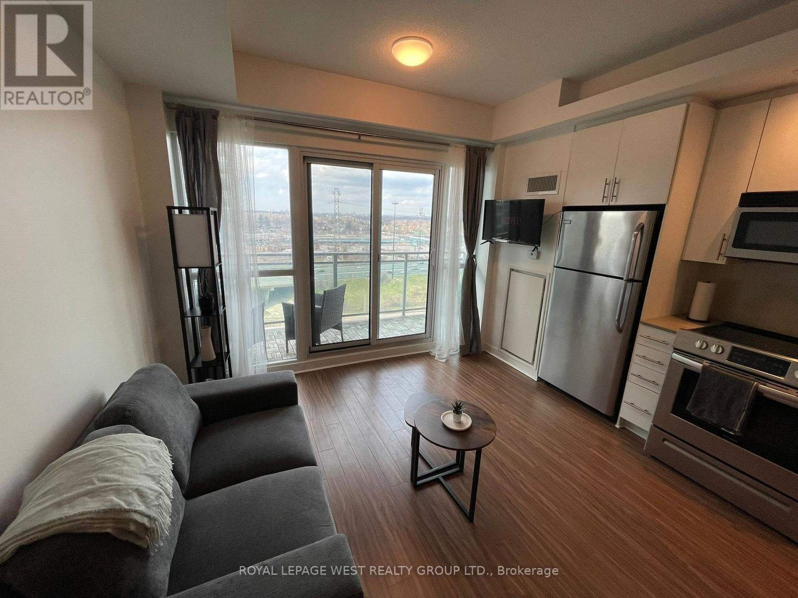 1323 - 165 Legion Road N, Toronto, Ontario  M8Y 0B3 - Photo 5 - W12768804