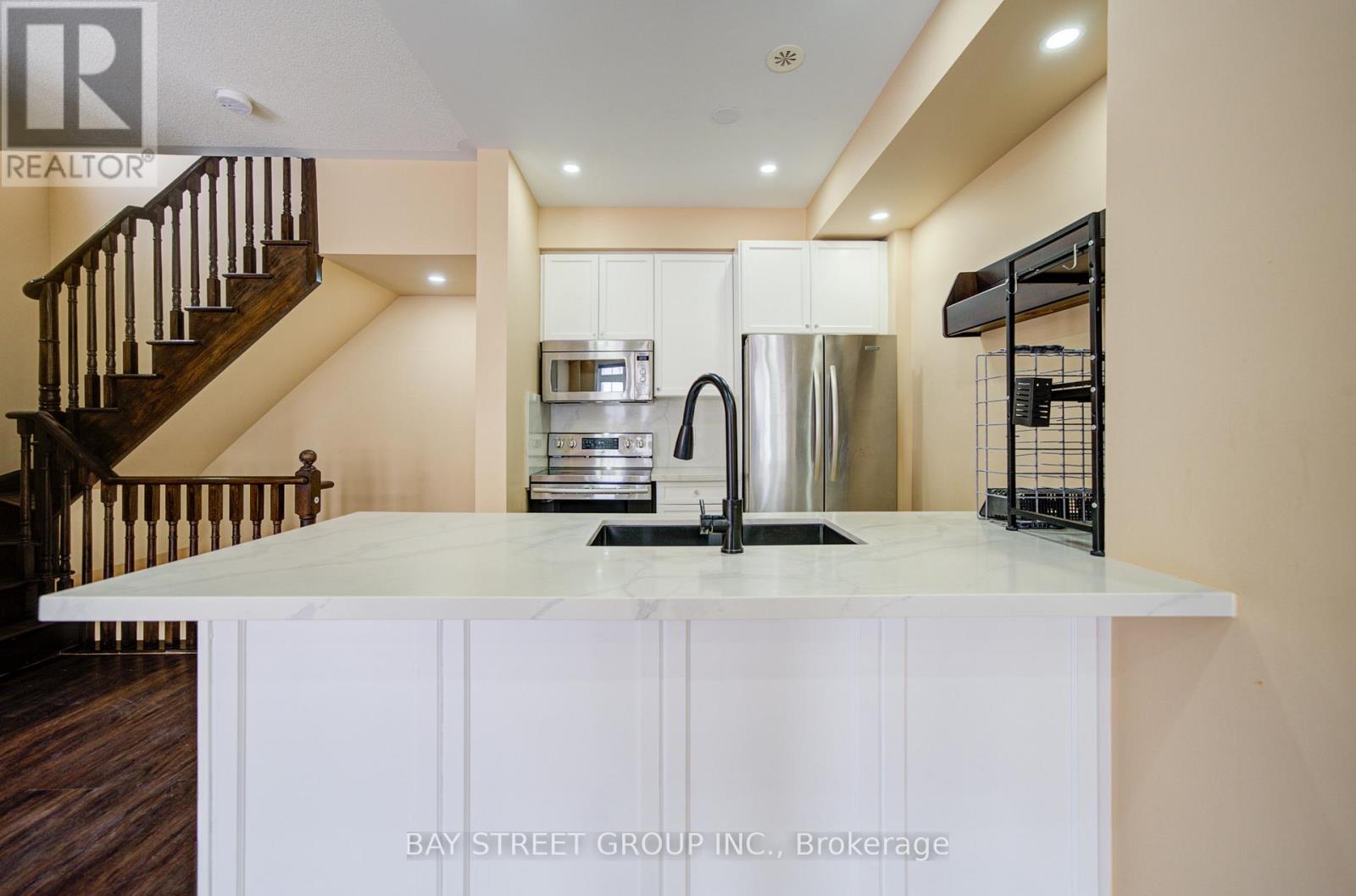 21 - 2435 Greenwich Drive, Oakville, Ontario  L6M 0S4 - Photo 13 - W12768812