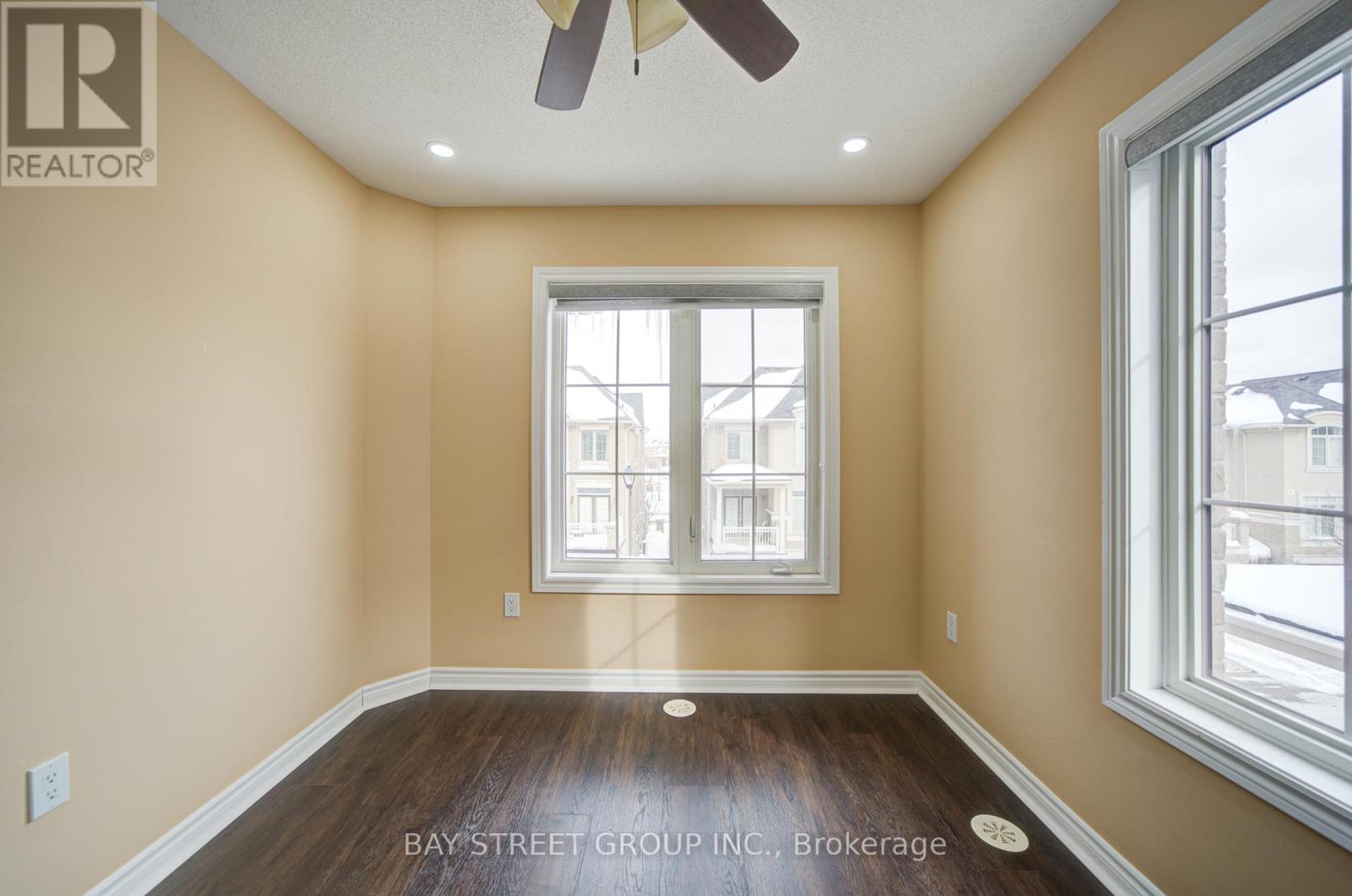 21 - 2435 Greenwich Drive, Oakville, Ontario  L6M 0S4 - Photo 32 - W12768812