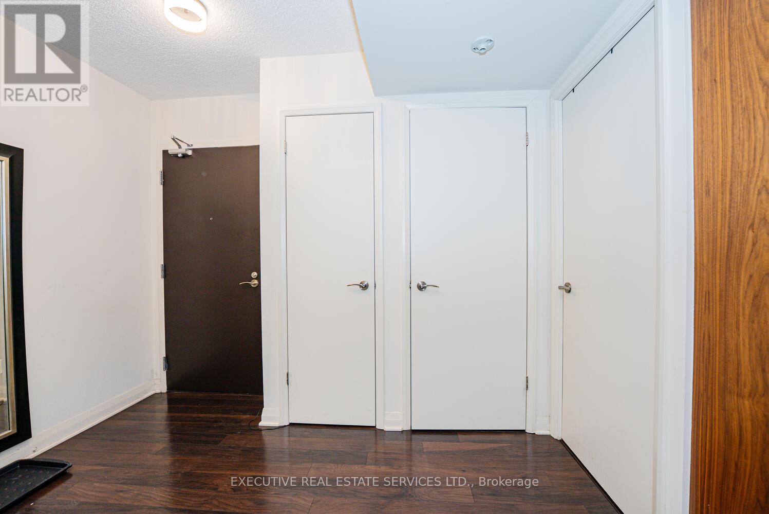 1804 - 5 Valhalla Inn Road, Toronto (Islington-City Centre West), Ontario  M9B 1S9 - Photo 12 - W12768814