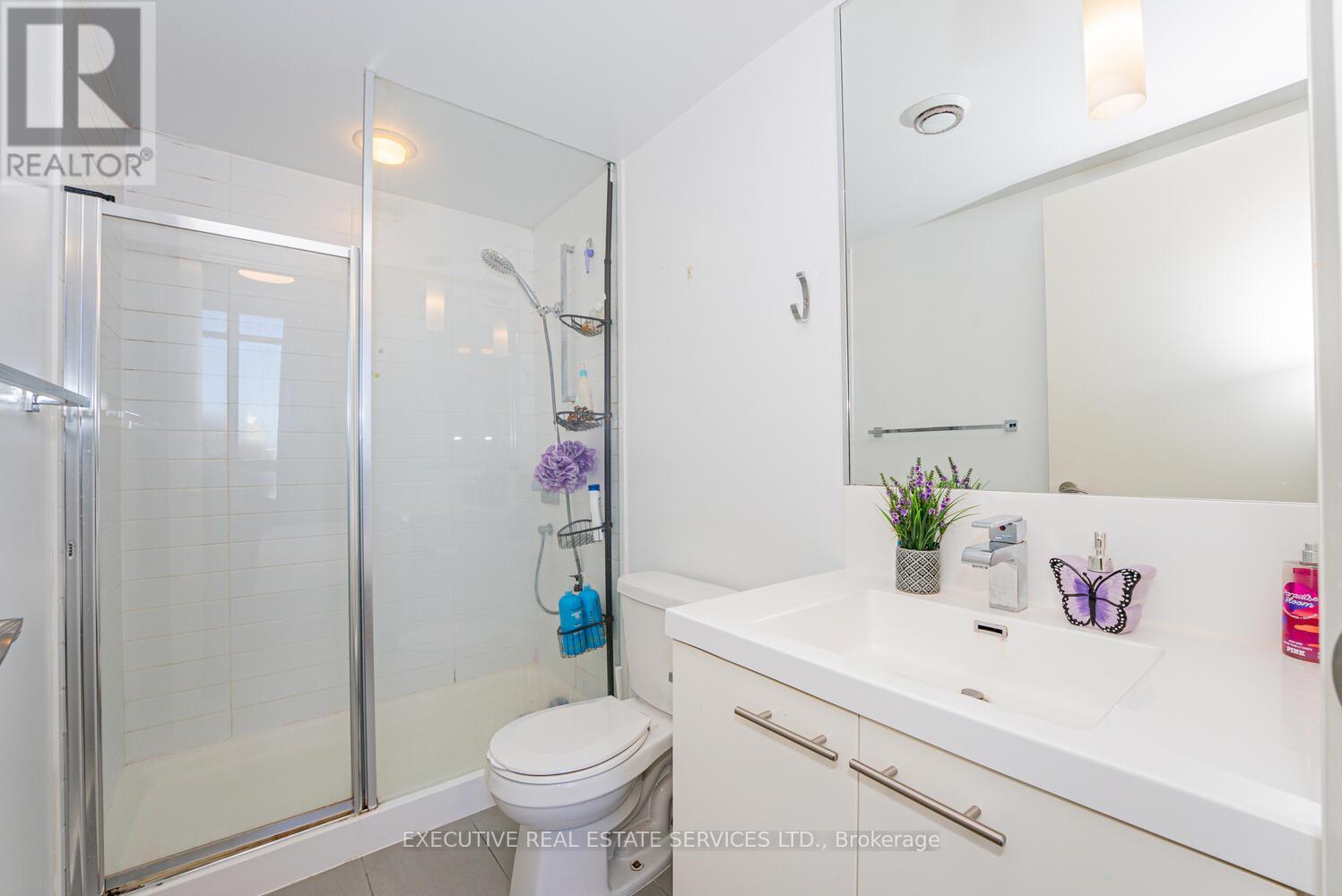 1804 - 5 Valhalla Inn Road, Toronto (Islington-City Centre West), Ontario  M9B 1S9 - Photo 25 - W12768814