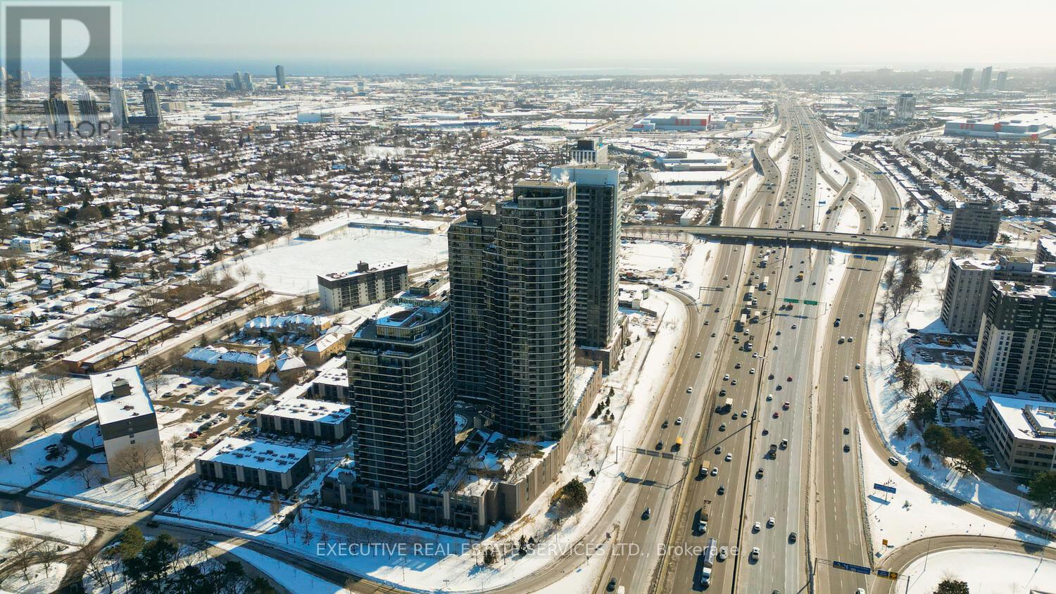 1804 - 5 Valhalla Inn Road, Toronto (Islington-City Centre West), Ontario  M9B 1S9 - Photo 3 - W12768814