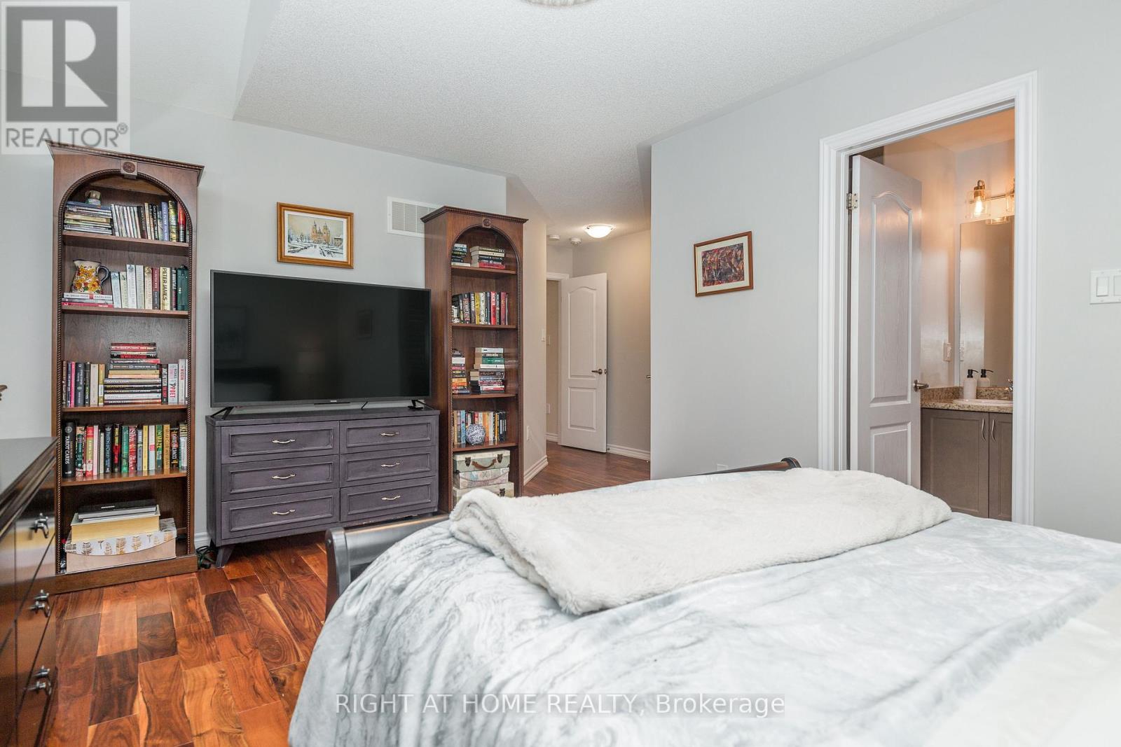 102 Upper Canada Court, Halton Hills (Georgetown), Ontario  L7G 0L2 - Photo 26 - W12768822