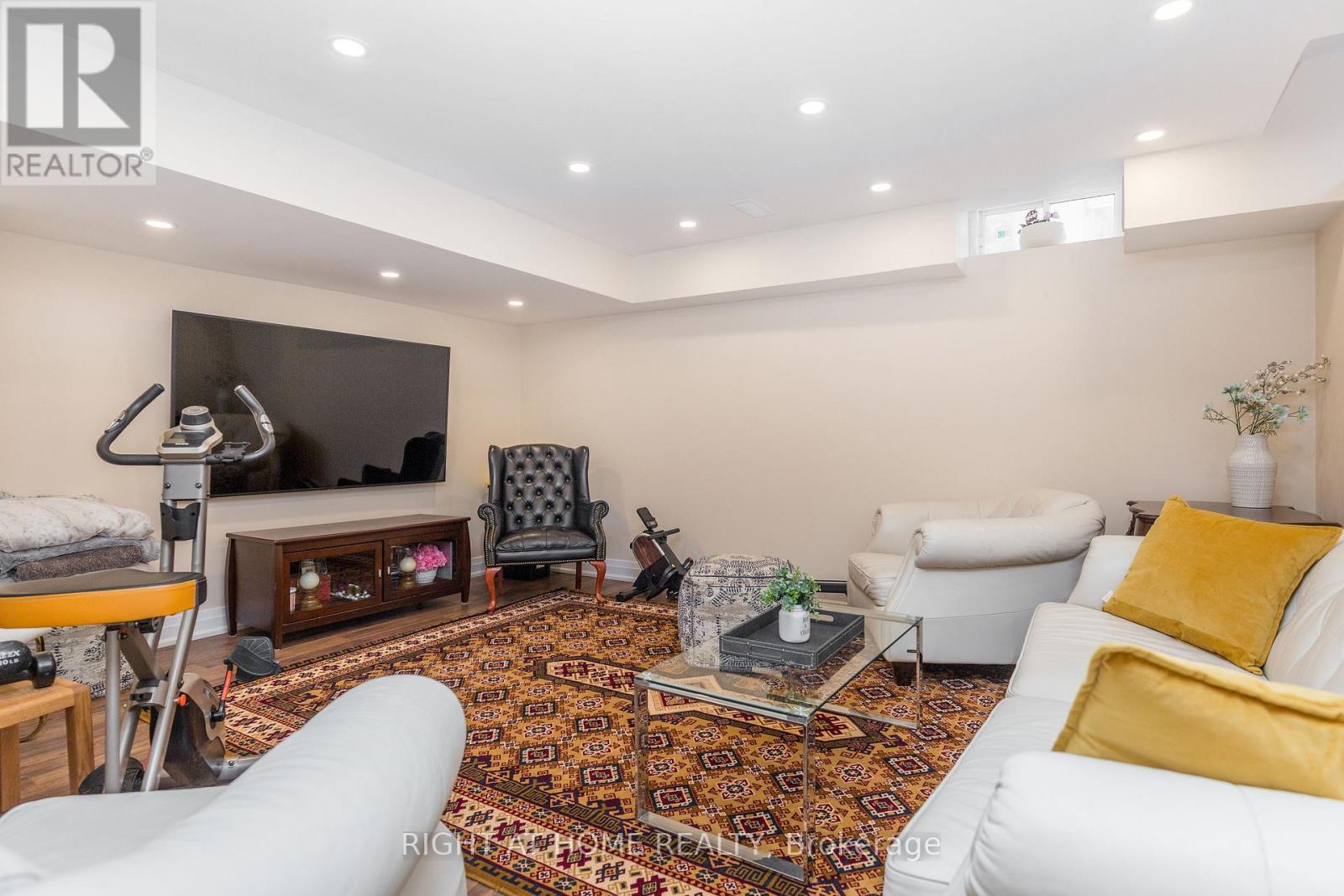 102 Upper Canada Court, Halton Hills (Georgetown), Ontario  L7G 0L2 - Photo 29 - W12768822